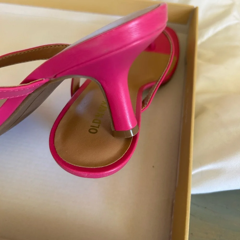 Bright Pink women’s Sandal - Picture 2 of 4
